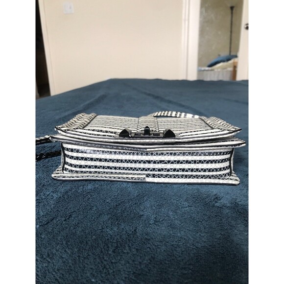Rebecca Minkoff striped snakeskin print love crossbody wallet on chain - Picture 7 of 12